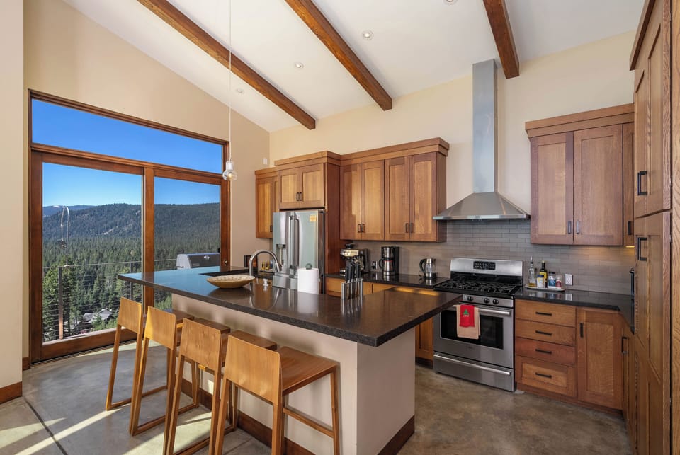 Beautiful View Kitchen - Beautiful View Kitchen