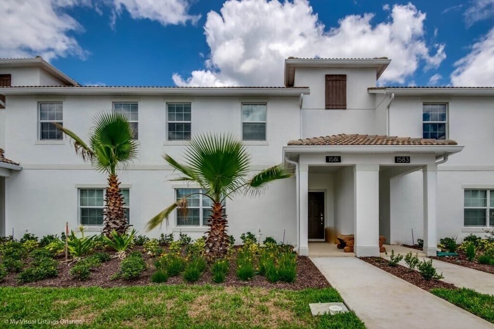 1581SandbaggerDrive-1