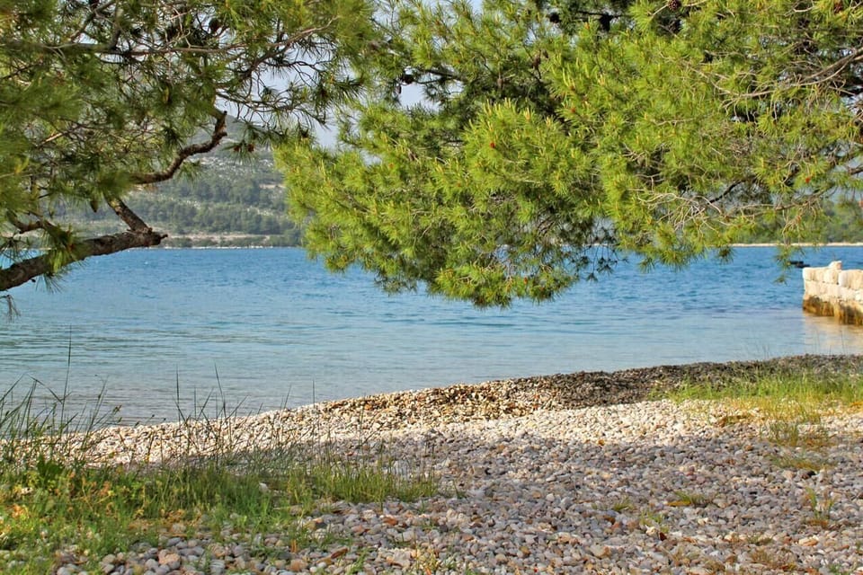 Nearby beaches