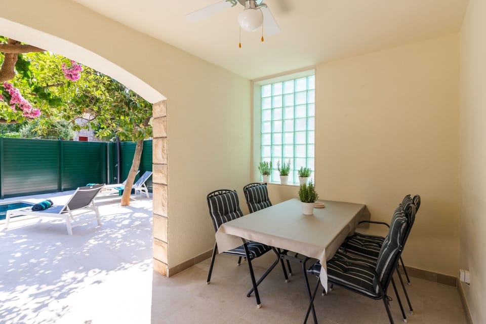 Terrace 2