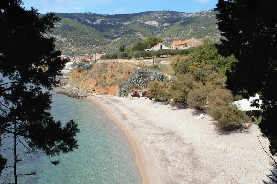 Nearby beaches