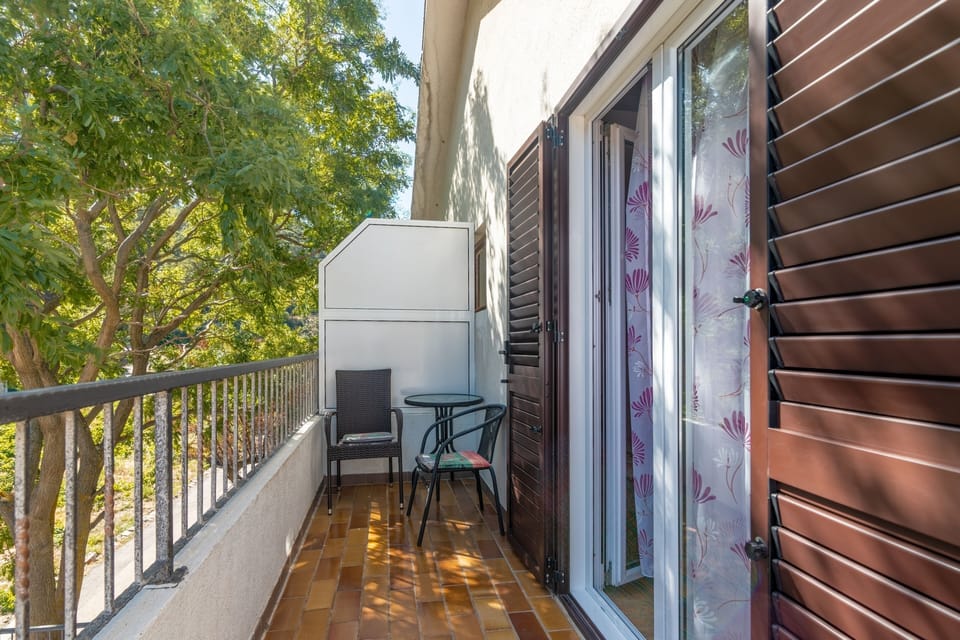 Balcony 1