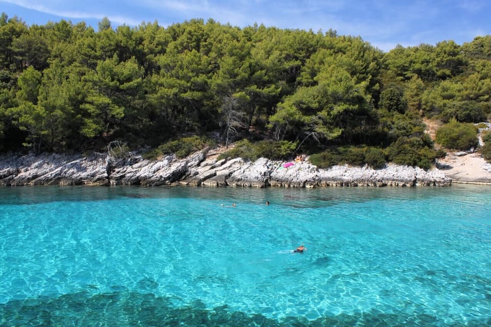 Nearby beaches