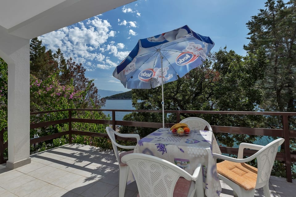 Terrace 2