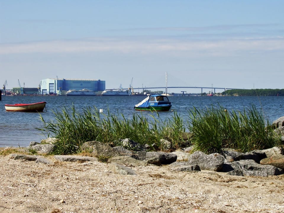 Surroundings [summer] (1-5 km)