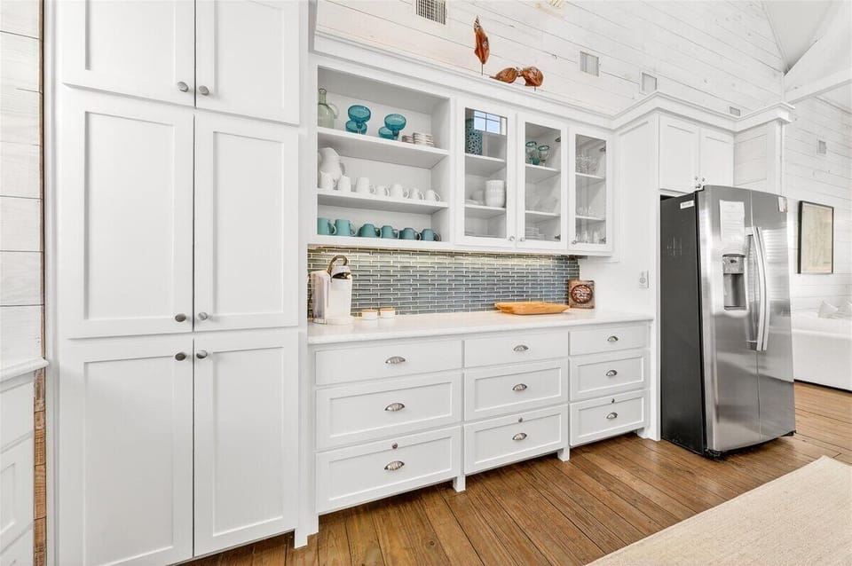 2nd Floor, Kitchen
