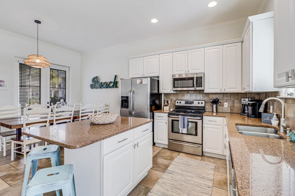 Kitchen, 1st Floor