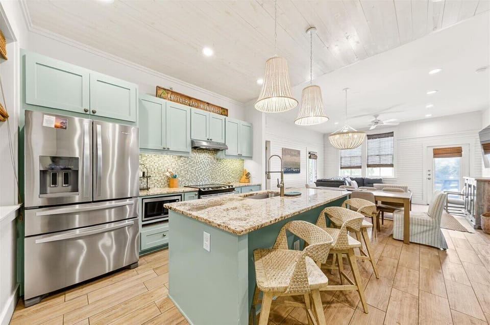 1st Floor, Kitchen