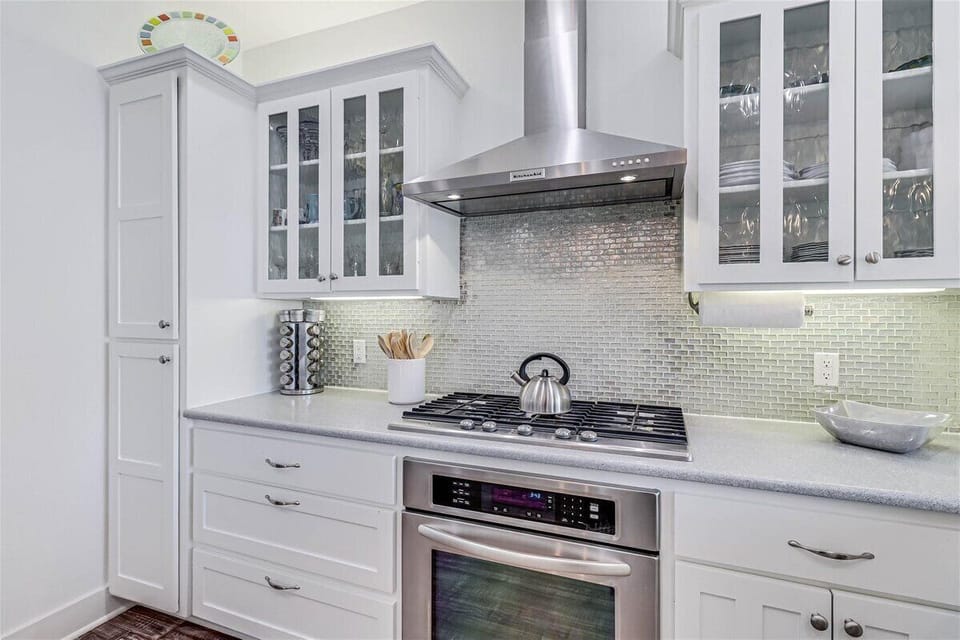Kitchen, 2nd Floor