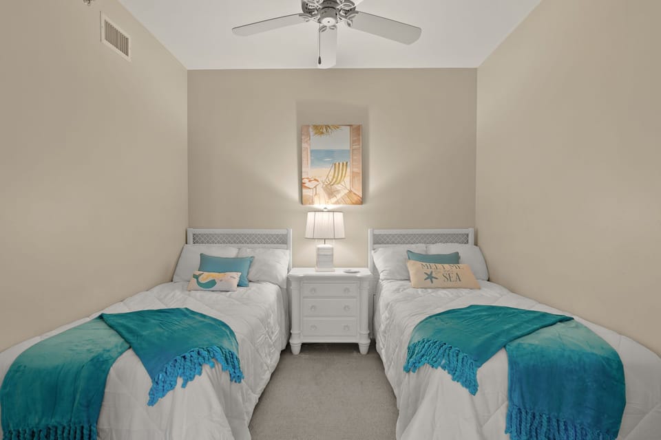 The den ~ A bonus sleep area with 2 twin beads--"Be Our Guest!"