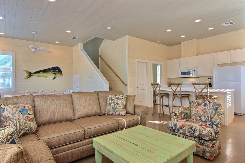 Open living - Open living space, great for gathering