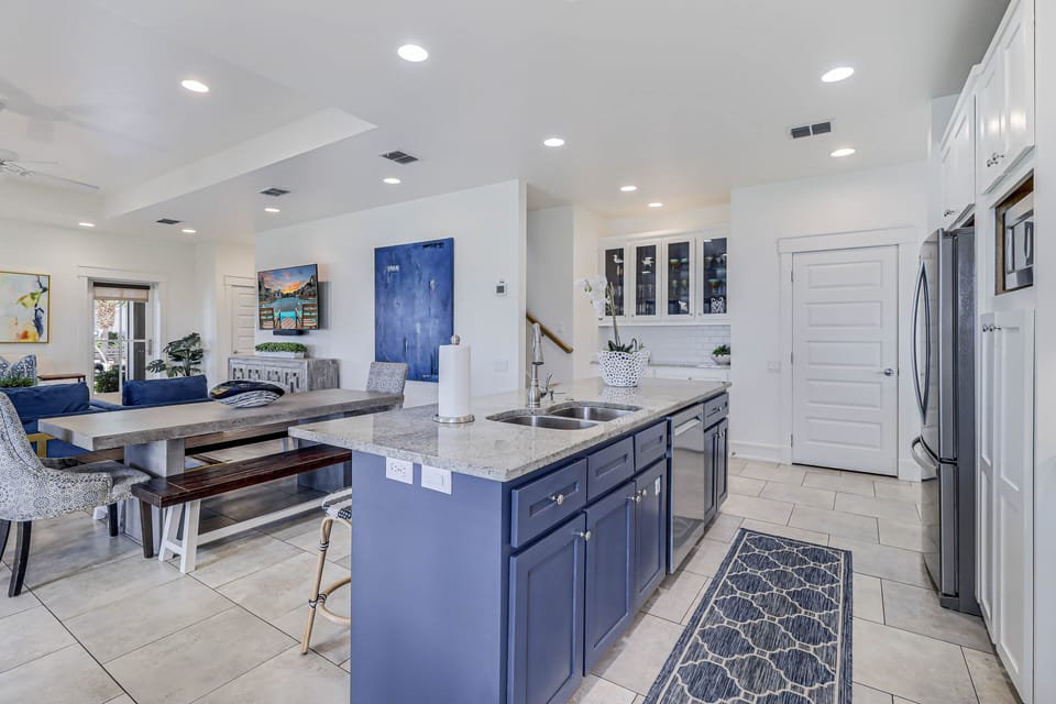 Kitchen, 1st Floor