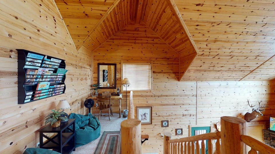In the loft there is a small desk for you to use during your stay.