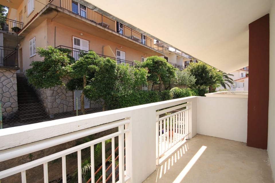 Balcony 2