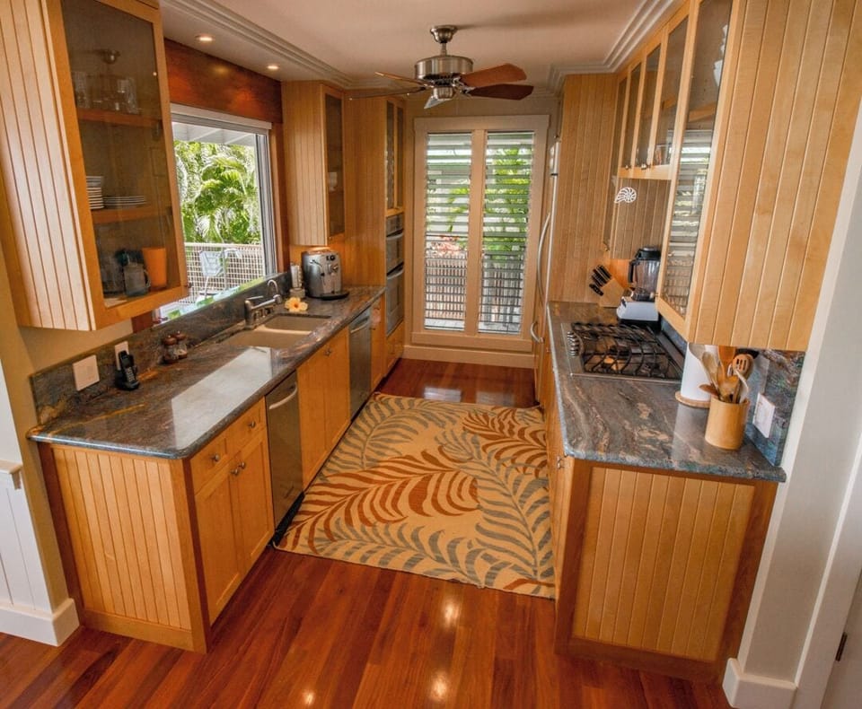 9 Kitchen