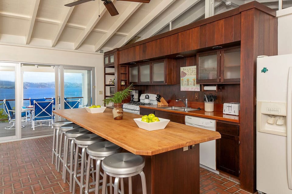 Altagracia - St. John, USVI