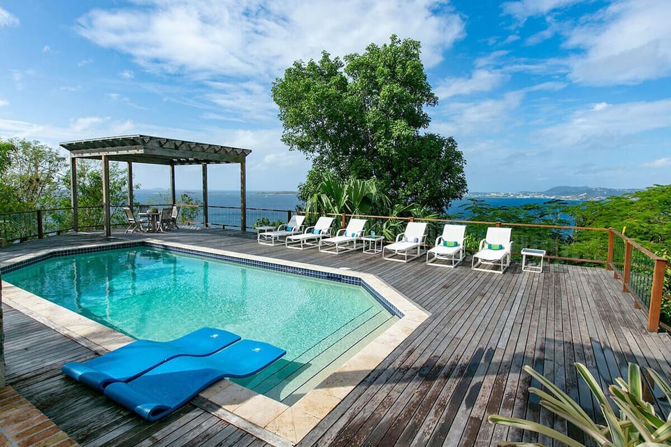 Altagracia - St. John, USVI