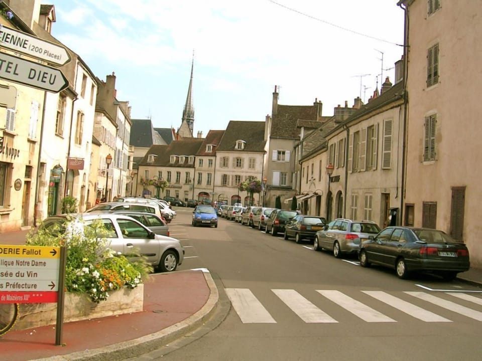 THE LOCAL VILLAGE WITH ALL AMENITIES