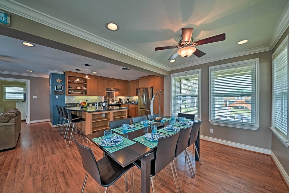 Dining Area | Fully Equipped Kitchen | Dishware & Flatware