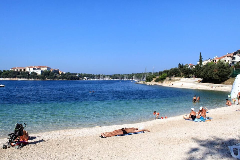 Nearby beaches