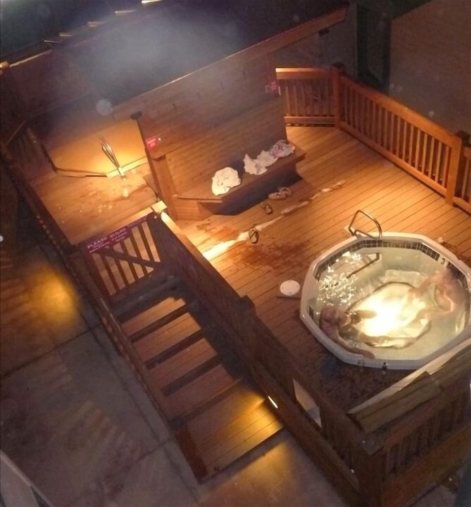 Two hot tubs - relaxing after a great day skiing
