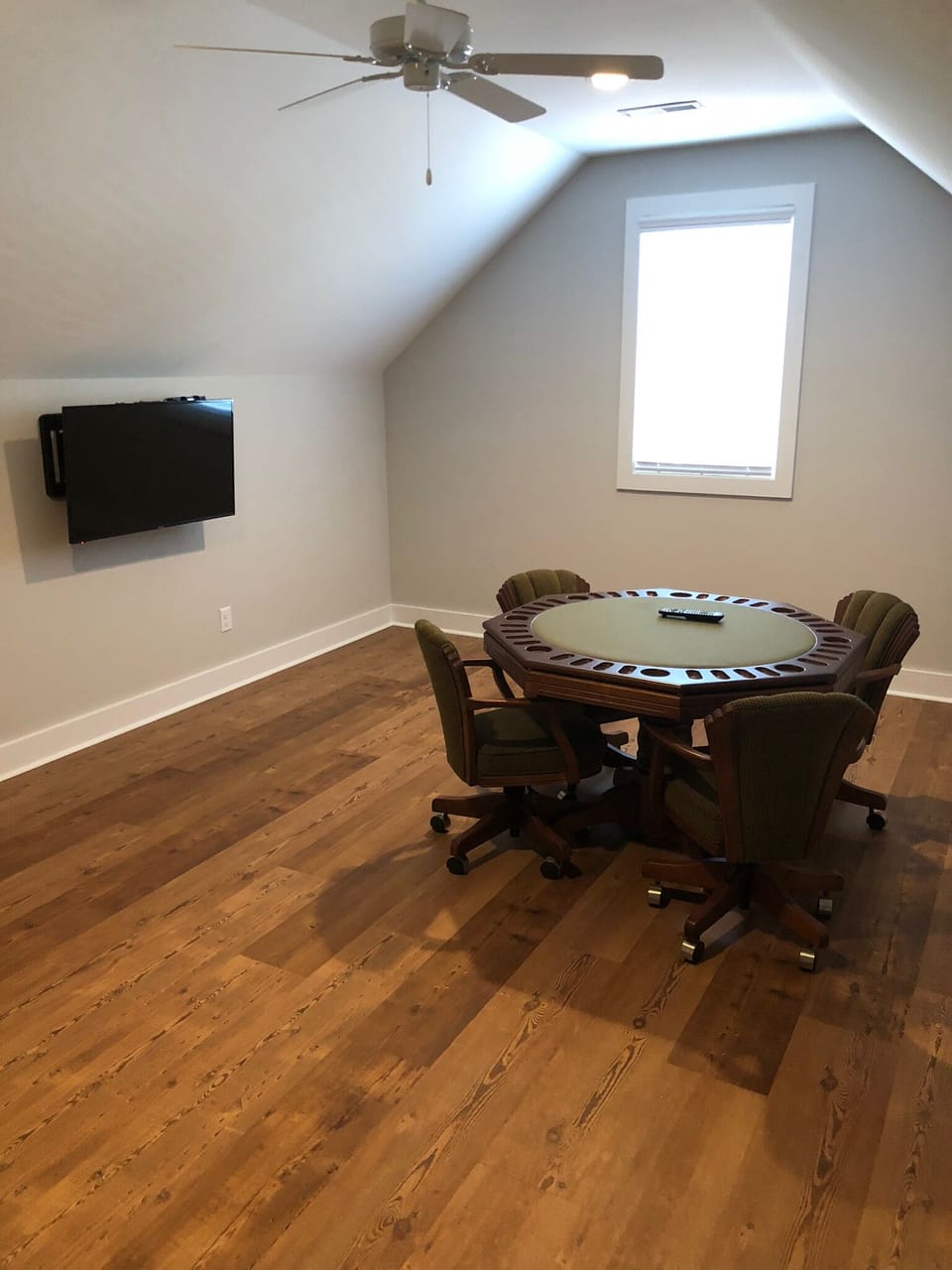 Crows Nest Game Room