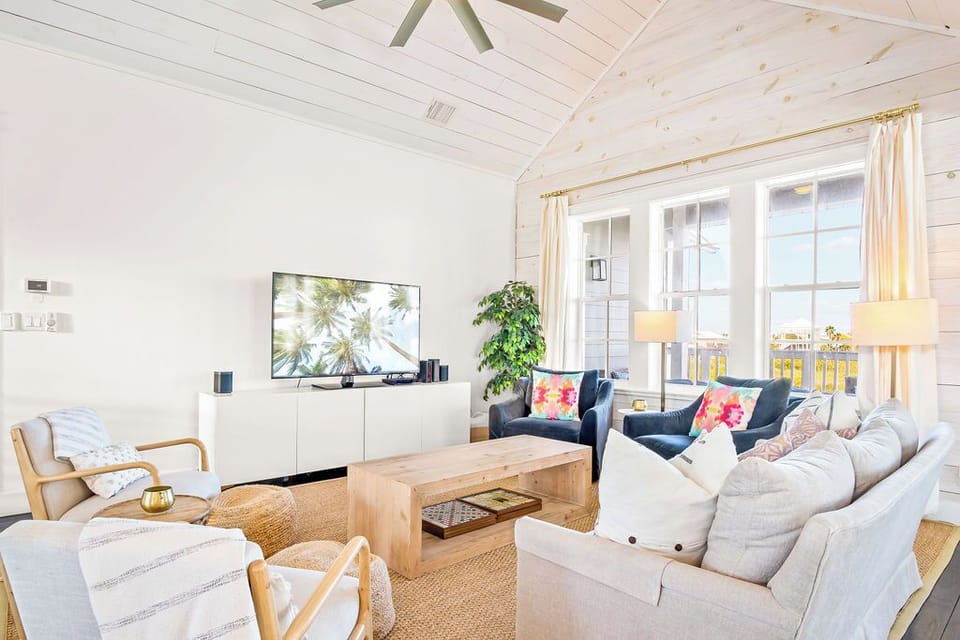 Living Room, 2nd Floor