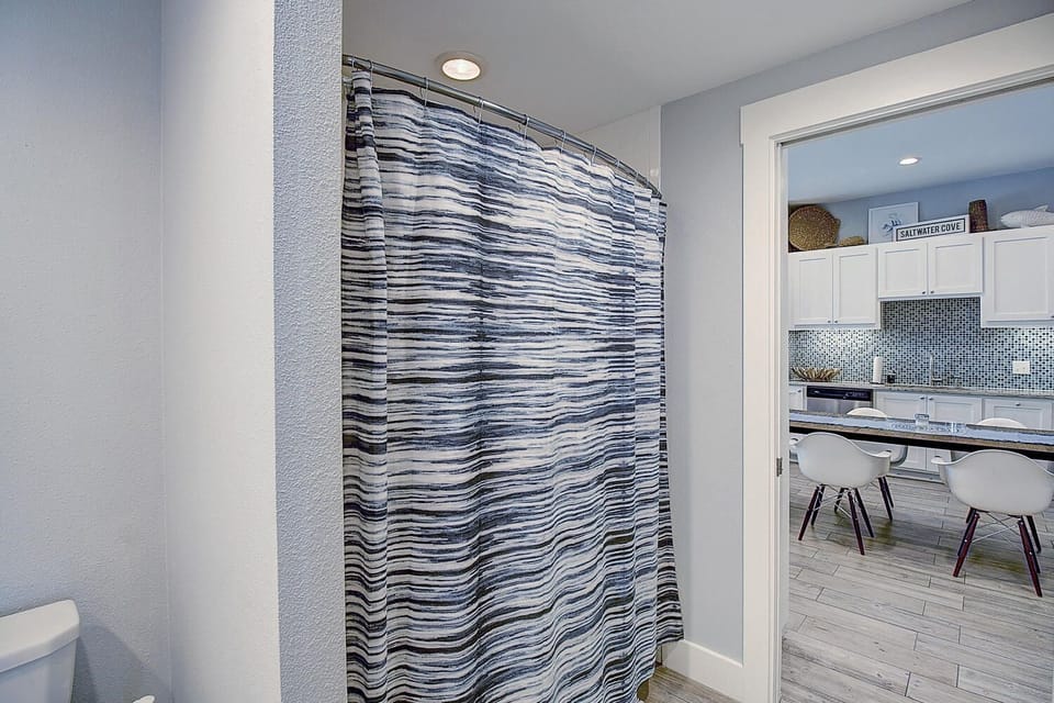 Bunk Room Bathroom