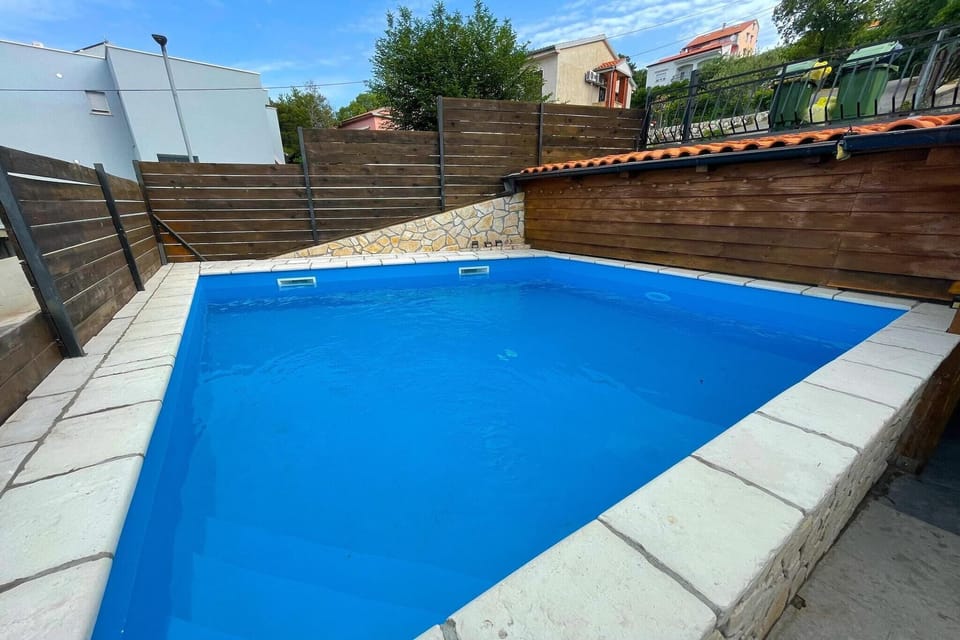 Holiday Home Swimming Pool