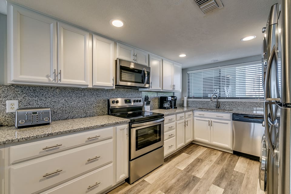Beautifully updated kitchen