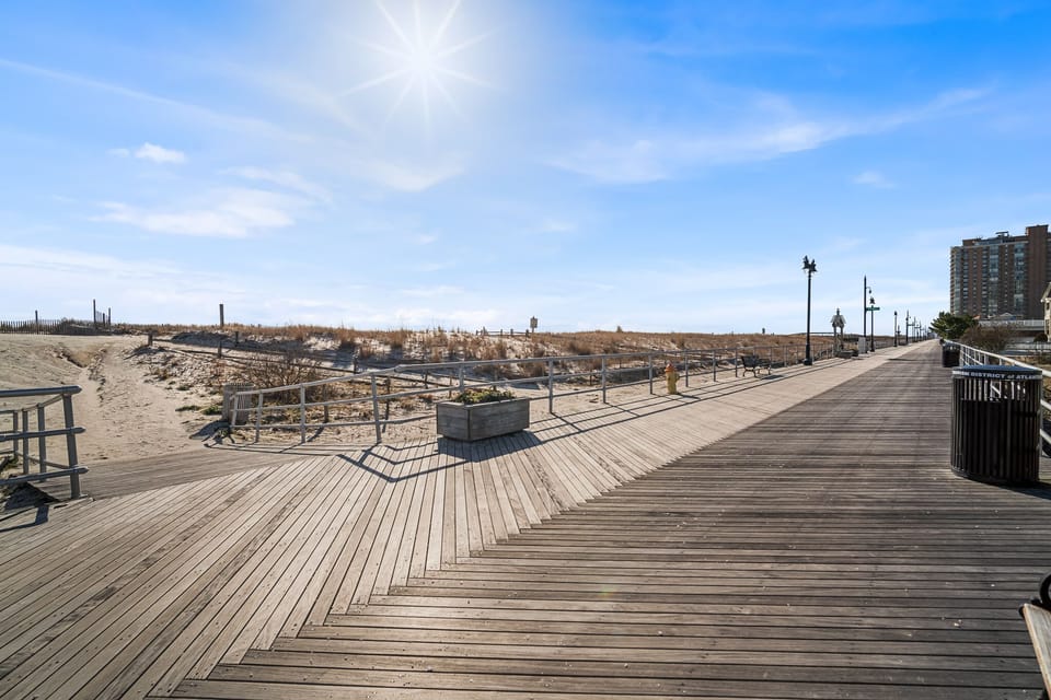 Boardwalk at Bartram Ave. Facing Ventnor Beach