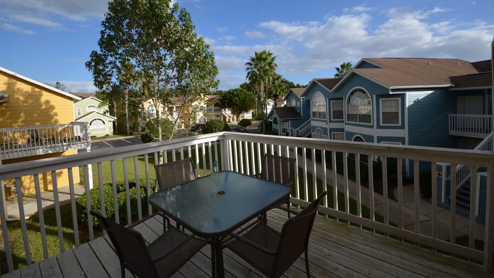 Private Sun Deck: Perfect for Breakfast or an Evening Glass of Wine
