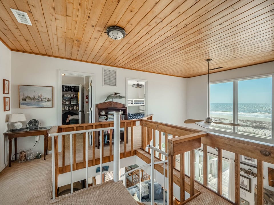 Staircase - Upper Level