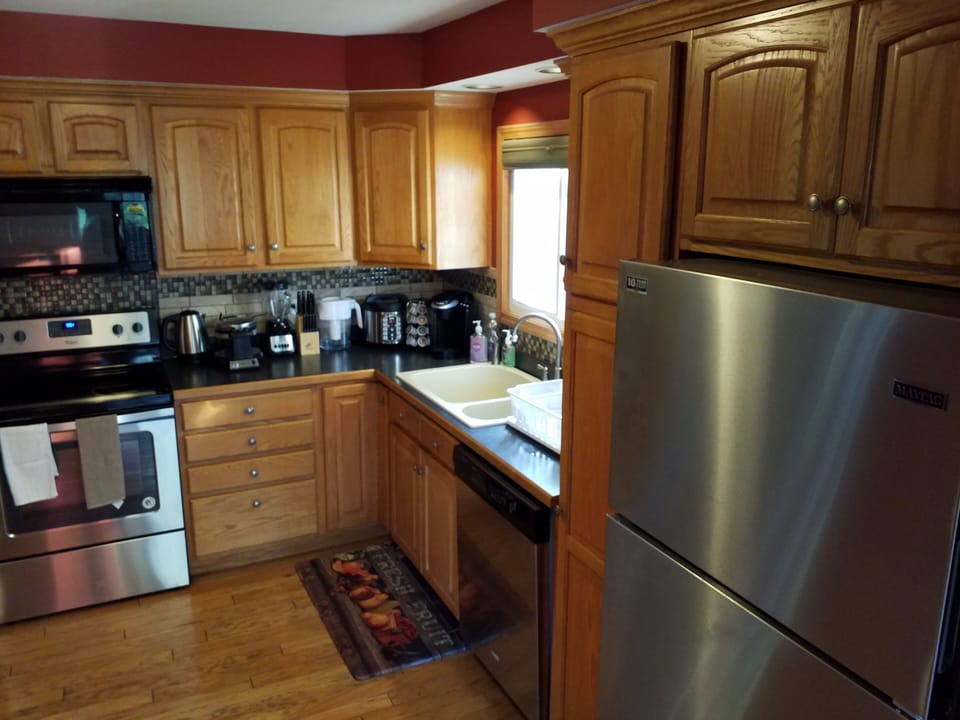 Kitchen with Waffle Maker, Keurig and K-cup, Blender, Rice cooker, Toaster, etc.