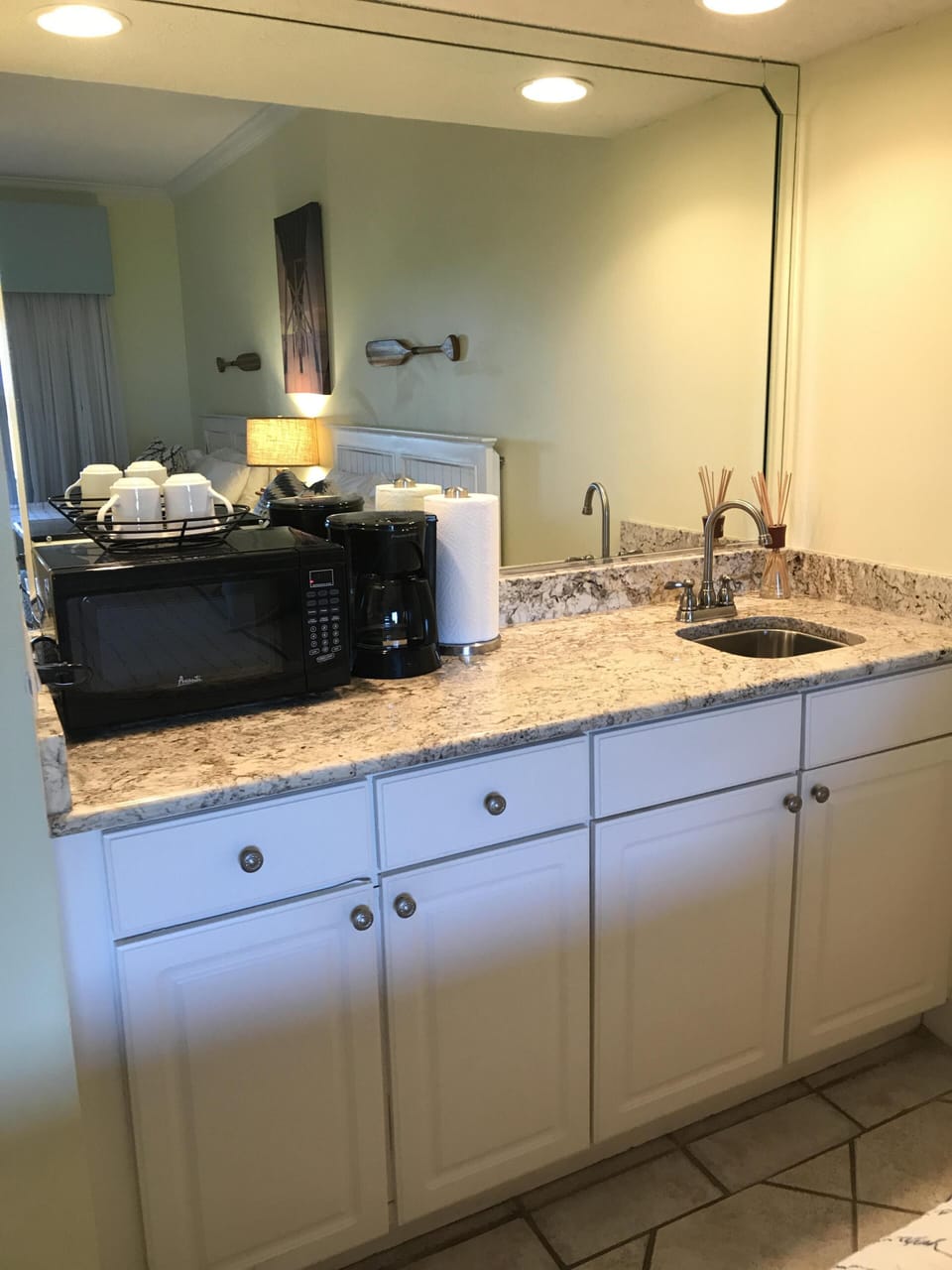 Kitchenette in Guest Bedroom