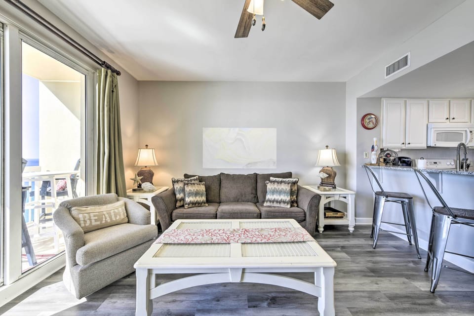 Living Room | Free WiFi