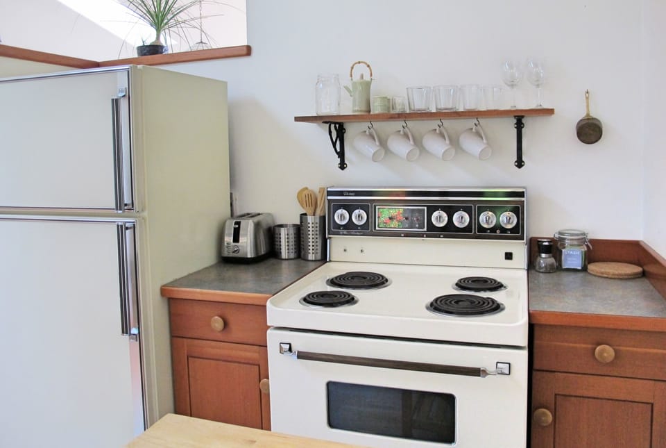 vintage well maintained oven