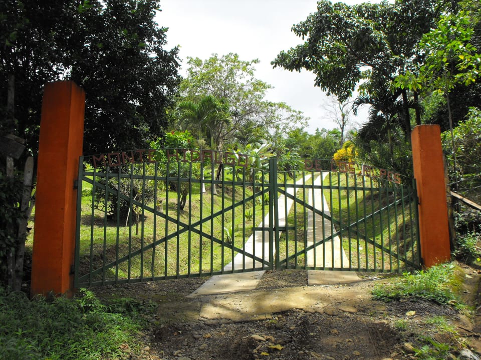 Entrance to Monte Hidalgo