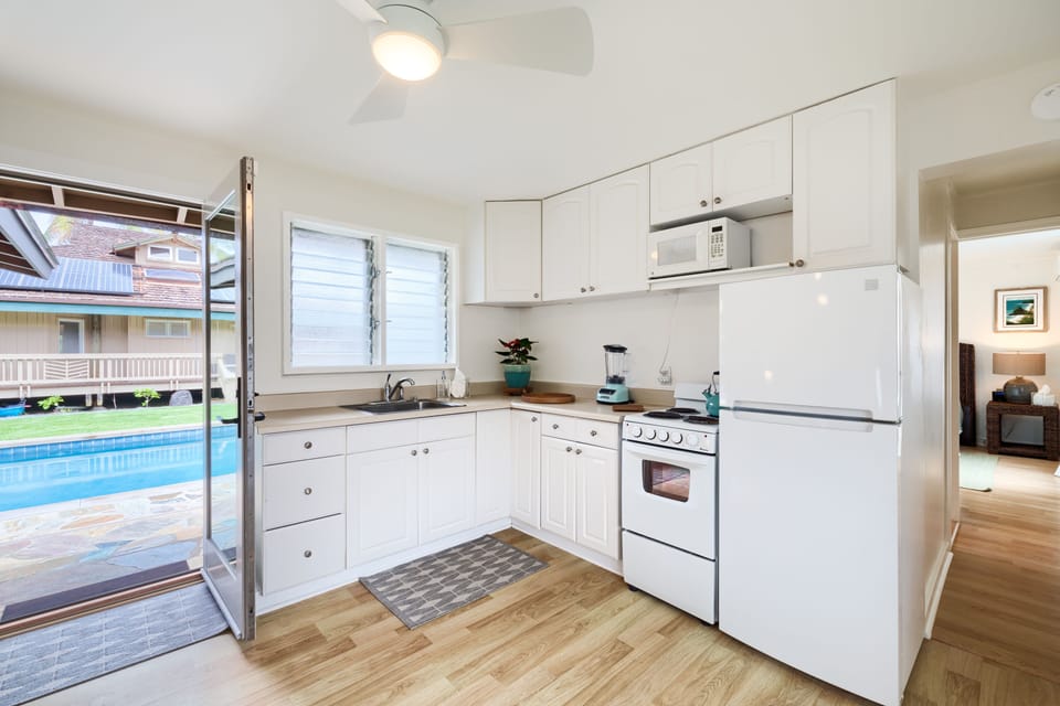1Bdrm Cottage, Kitchen