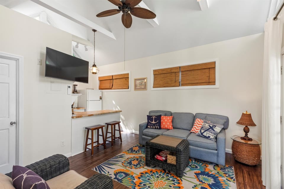 Living area into kitchen