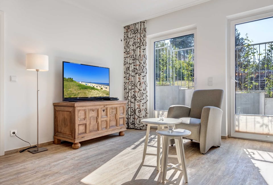 Villa Teutonia Whg. 1 - Villa Teutonia, BEACH, elevator Apartment in Heringsdorf