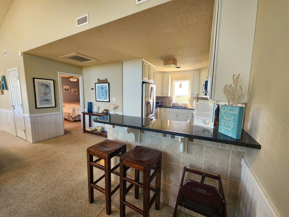 Dining Room Bar Area