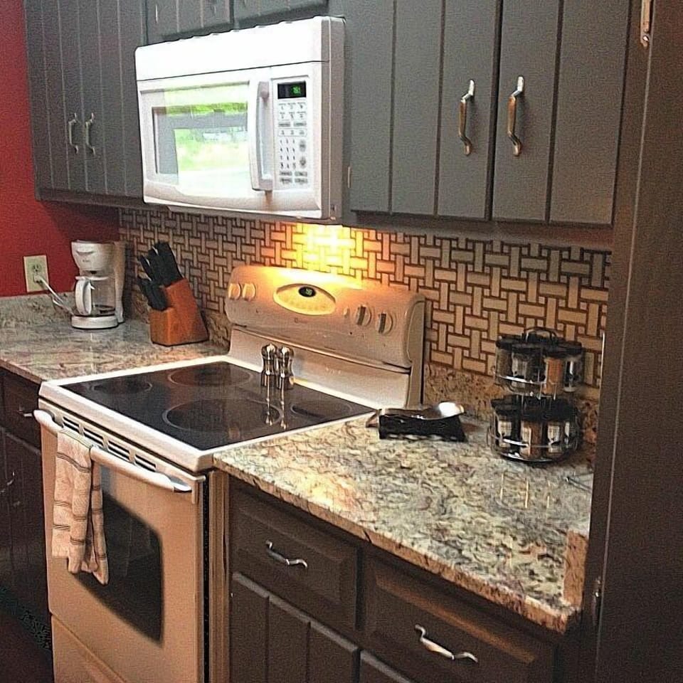 Kitchen 1
