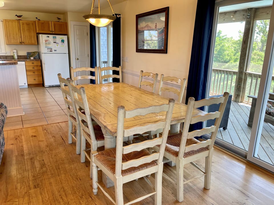 Dining Area, Second Floor