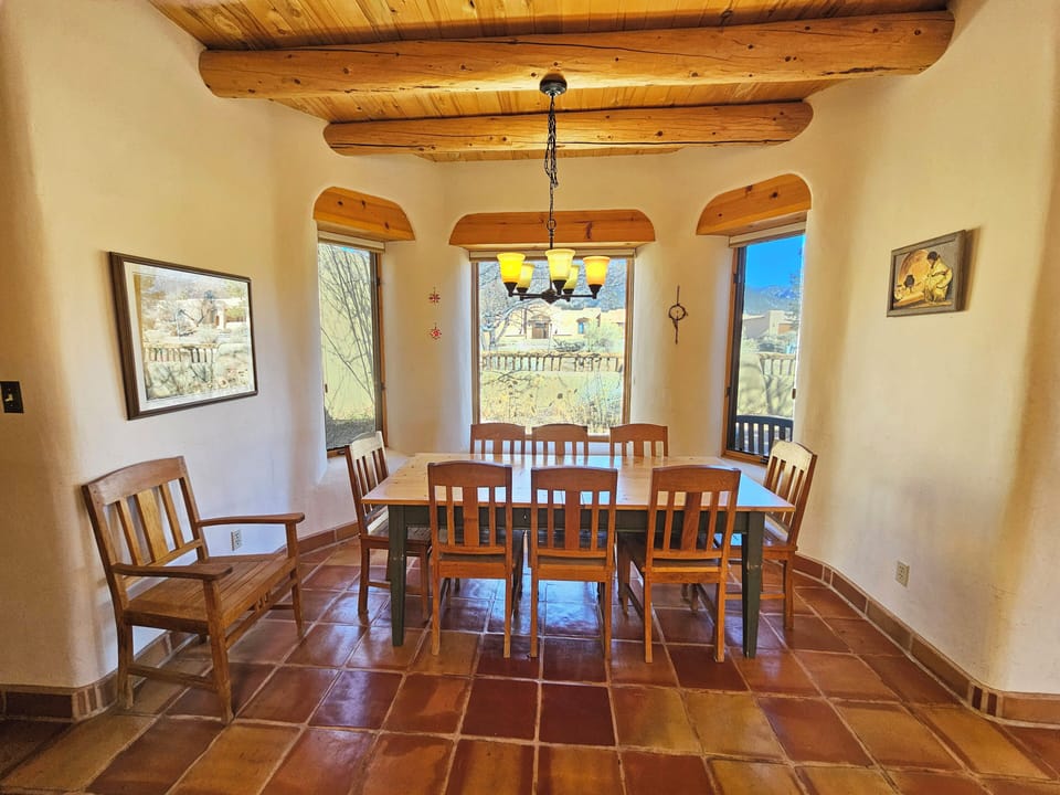 Enjoy Dining with Mountain Views