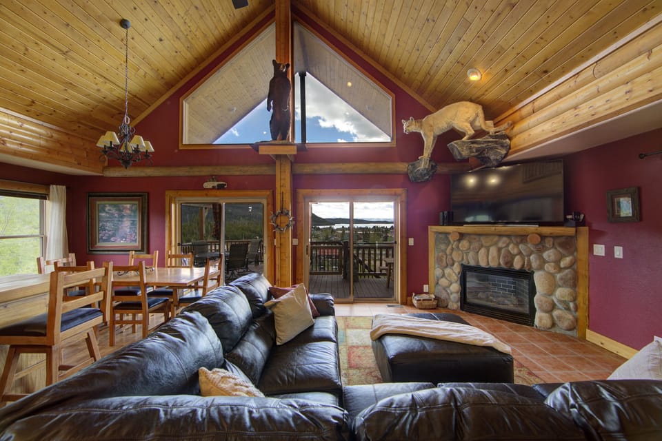 Living/Dining/Kitchen Area