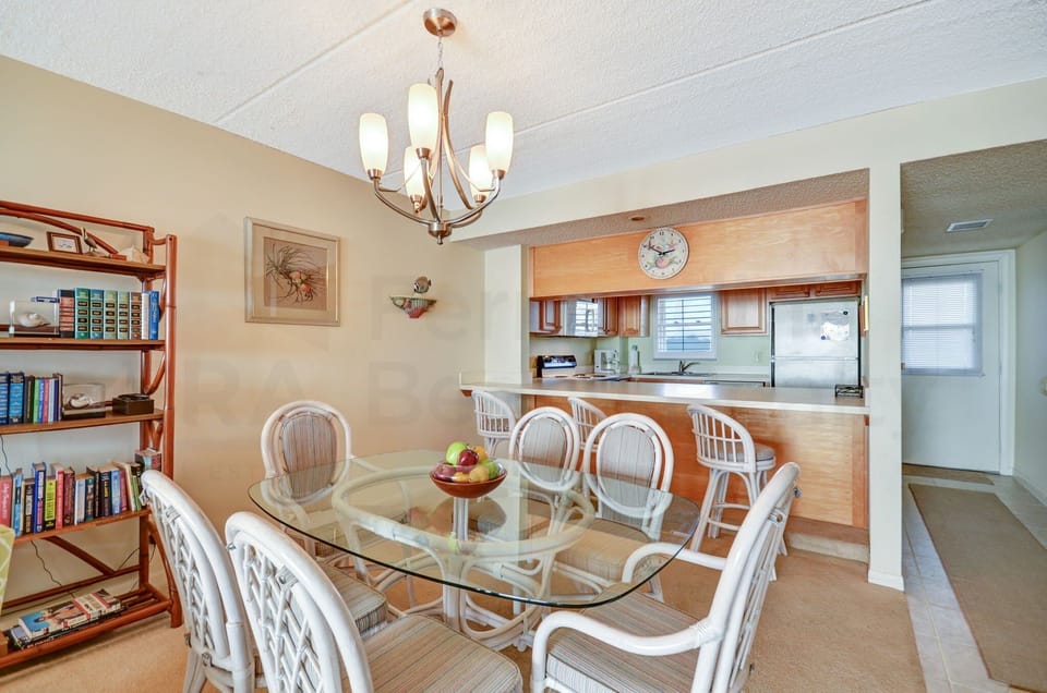 Dining Area with Ocean View