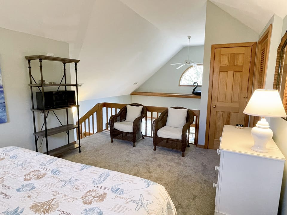 Loft (alternate view)