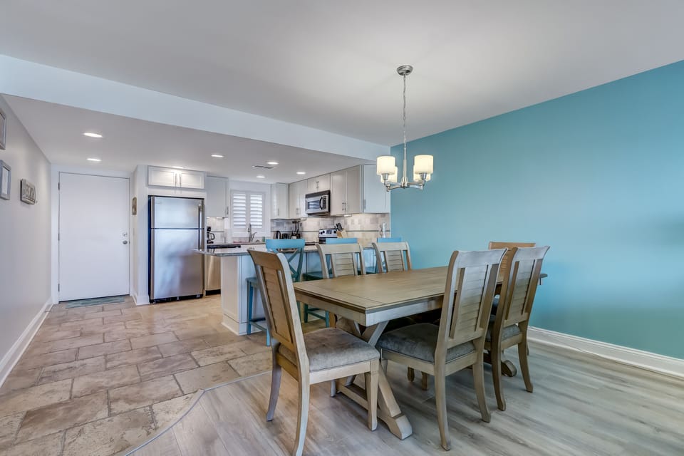 Dining Area/Kitchen