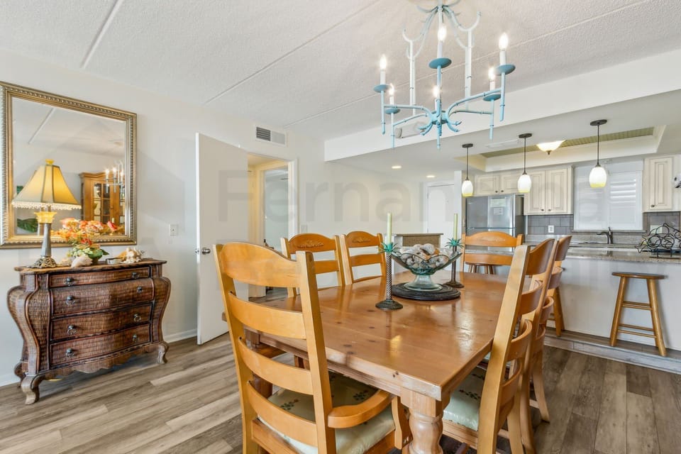 Dining Area into Kitchen